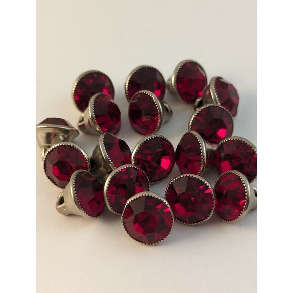18 Red Rhinestone Buttons 1/2" EVU Silver Color Backs And Rim - Picture 5 of 6